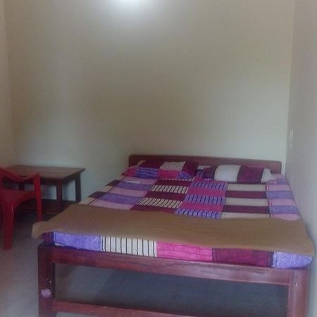 Radhabai Guest House Arambol Buitenkant foto