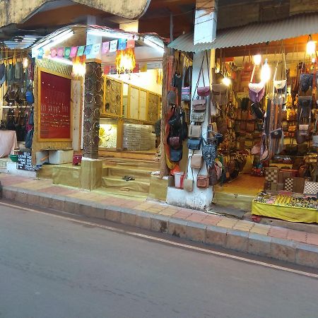 Radhabai Guest House Arambol Buitenkant foto