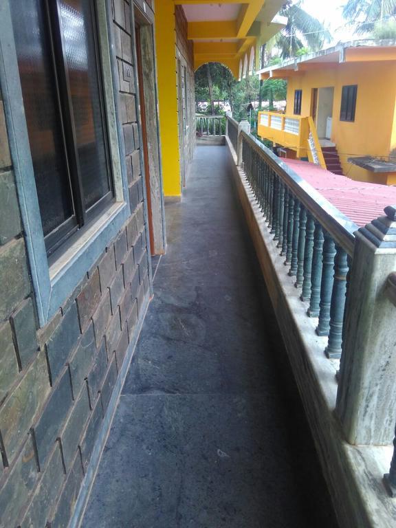 Radhabai Guest House Arambol Buitenkant foto